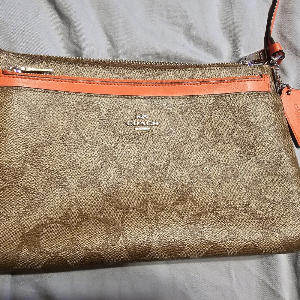 Coach Purse - Picture 3 of 4